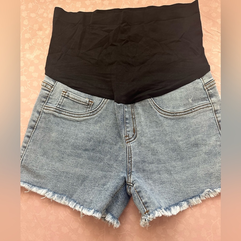 🆕Love SoHo Maternity Jean Shorts